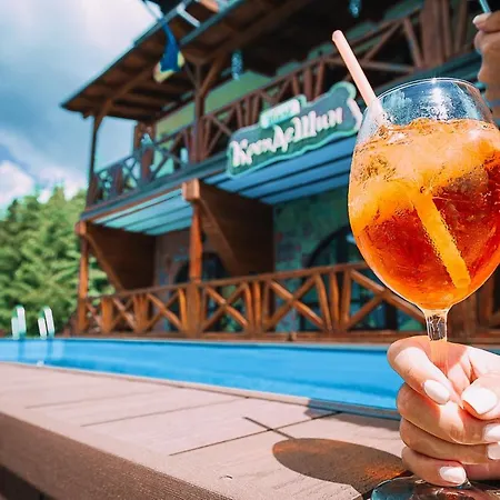 Crepdechine Hotel