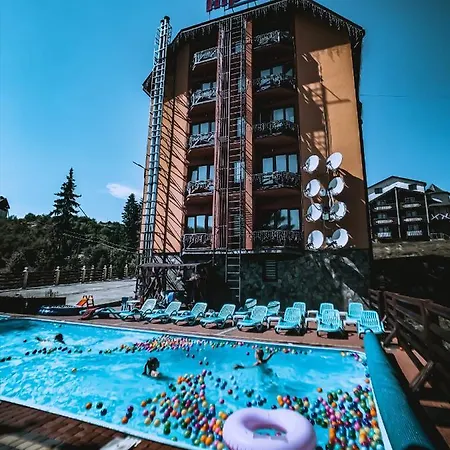 Alpin Hotel *