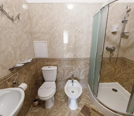 Hotel Luxury лакшери *