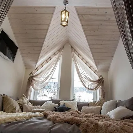 білий лев - White Lion Chalet