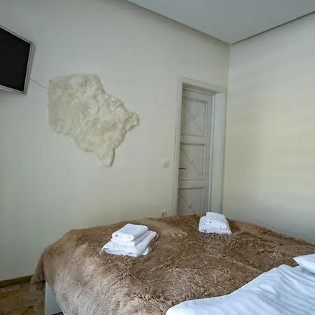 білий лев - White Lion Bukovel