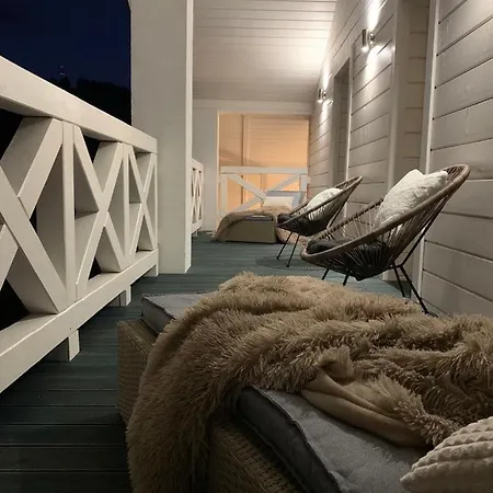 Chalet білий лев - White Lion *