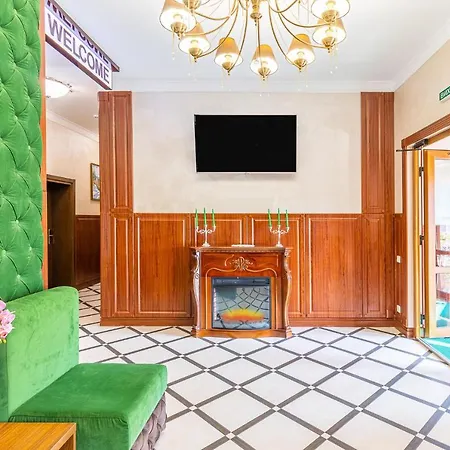 Petros Hotel 3*