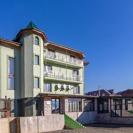 Zeleniy Bir Pensiune