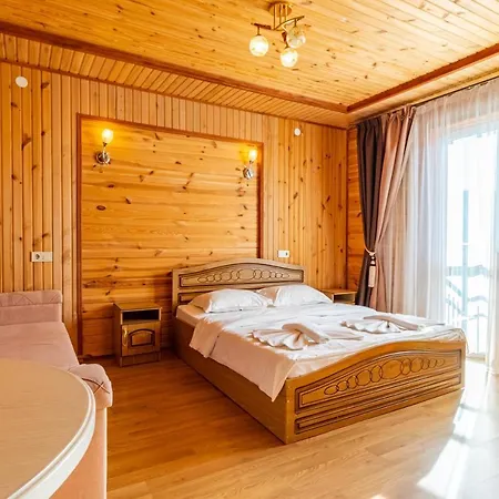 Zeleniy Bir * Bukovel