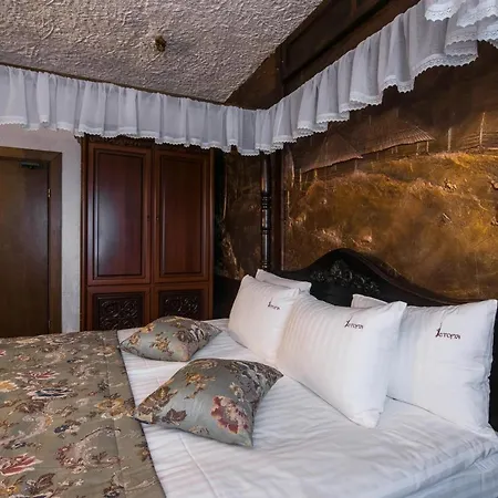 Stara Pravda - History Hotel