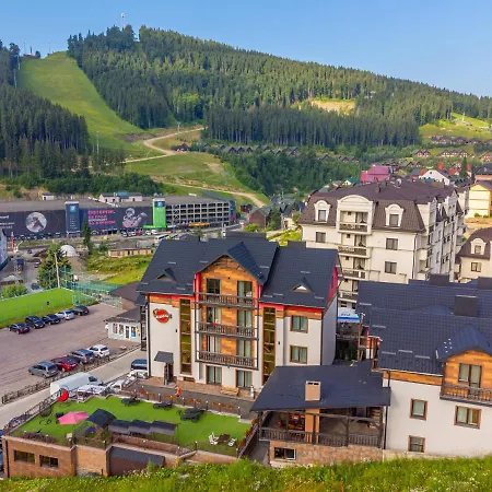 Amarena - Breakfast Included In The Price Swimming Pool Sauna Hammam Jacuzzi Restaurant Inexpensive And Delicious Food Parking Area Barbecue 400 M To Lift 1 And Complex 4*
