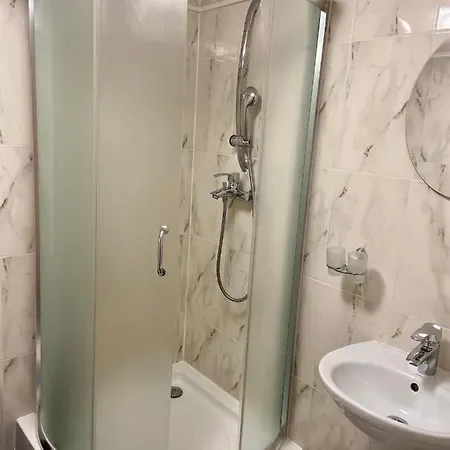 Брай Hotel
