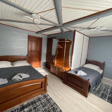 Guest house U Halyny Sunrise Bukovel