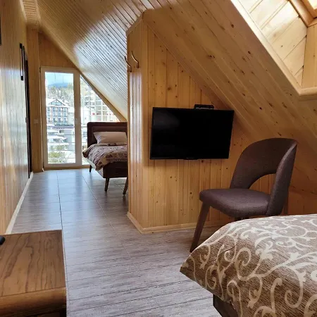 ніка Aparthotel