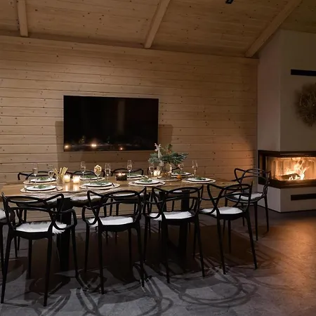 Be Be - Premium Jacuzi & Private Pool Bukovel