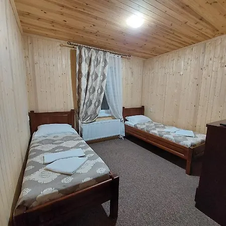 приватна два сини та донька Guest house