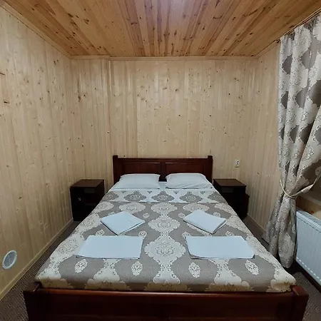 приватна два сини та донька Guest house