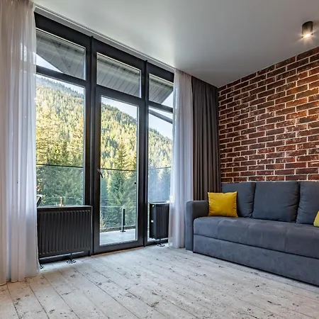 Hotel apartamentowy Wood &