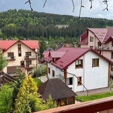 U Halyny Sunrise Guest house