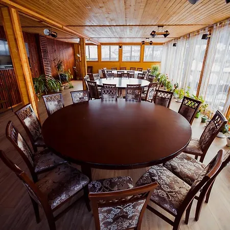 Hotel гуцульська світлиця