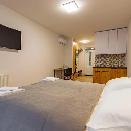 Garda - Breakfast Included In The Price Restaurant Free Parking Mountain View Kitchen In The Separate Entrance * Bukovel