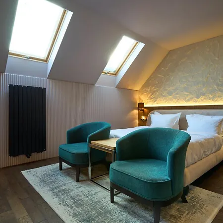 Hotel F&b