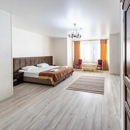 Diamond White Hotel Bukowel