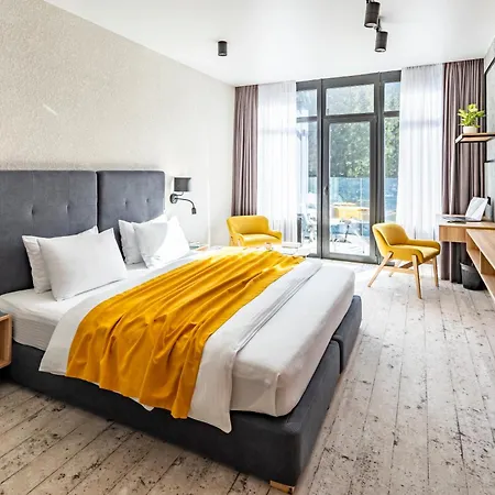 Hotel apartamentowy Wood &