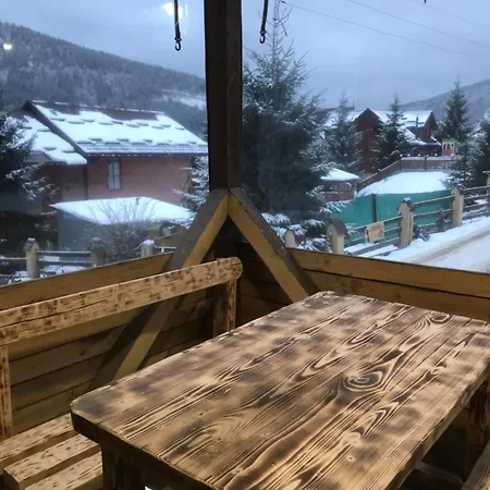 Guest house приватна два сини та донька *