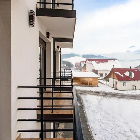 Garda - Breakfast Included In The Price Restaurant Free Parking Mountain View Kitchen In The Separate Entrance Aparthotel Bukovel