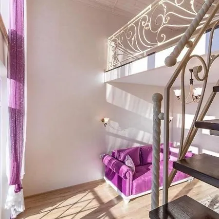 Hotel Gold Palace *