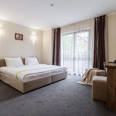 Graal Hotel 3*