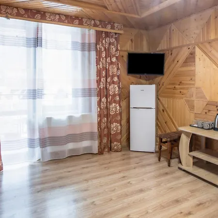 Hotel U Halyny