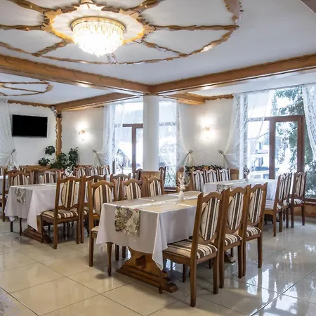 U Halyny Sunrise Guest house *