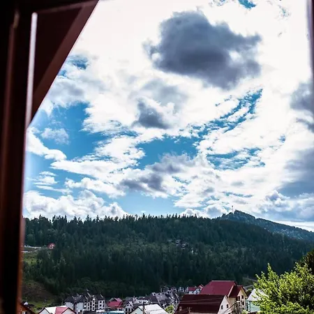 Whiteberry Bukovel
