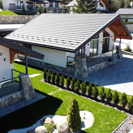 Ecoberghaus - котеджне містечко Chalet