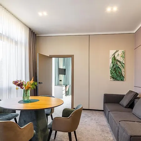 Shelter Hotel de apartamente 3*