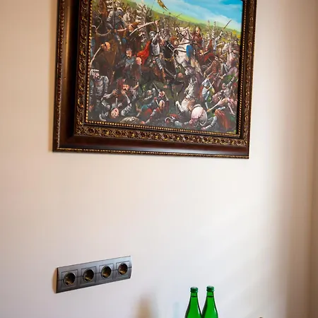 князів двір *