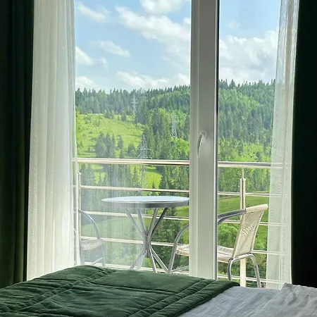 шепіт лісу Hotel