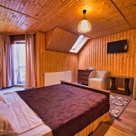 новий Hotel