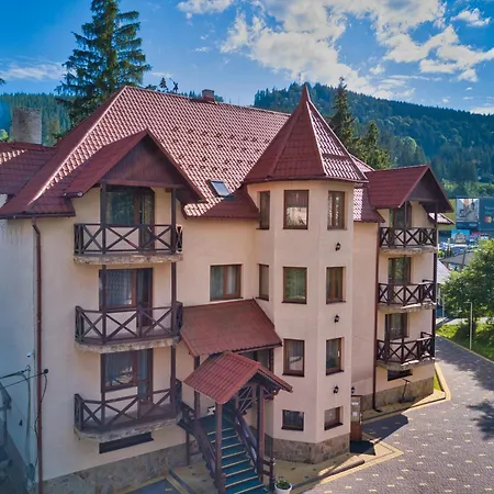 новий Hotel