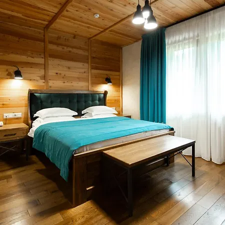 Hotel Ganz & 4*
