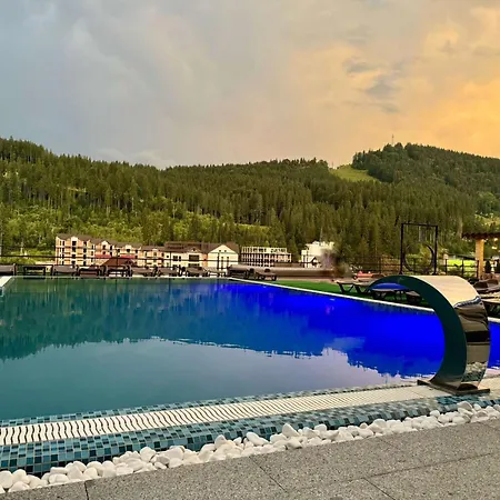 Hotel Gold Palace
