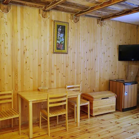 Girskiy Prutets Hotel 4*