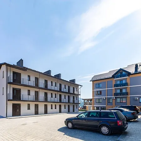 Garda - Breakfast Included In The Price Restaurant Free Parking Mountain View Kitchen In The Separate Entrance Aparthotel Bukovel