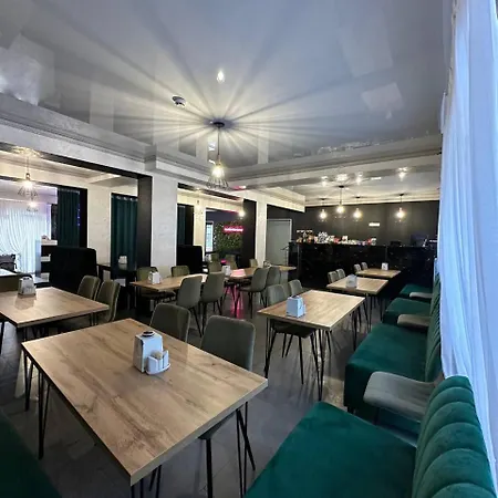 Naciku Hotel *