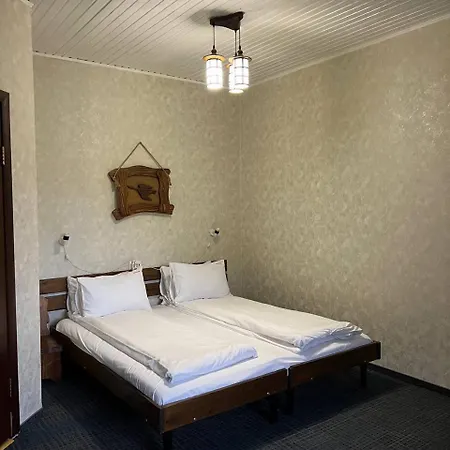 Silveroks Hotel *