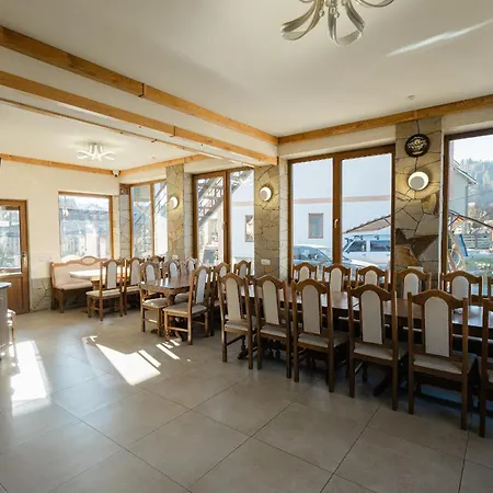Hotel Zatyshok Nad Prutom
