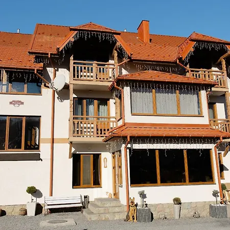 Zatyshok Nad Prutom Hotel *