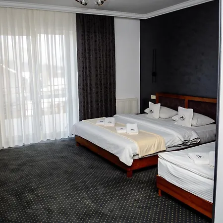 севеней Hotel *