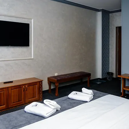 севеней Hotel *