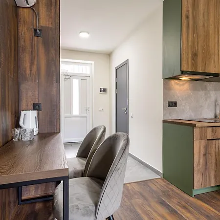 Aparthotel Garda - Breakfast Included In The Price Restaurant Free Parking Mountain View Kitchen In The Separate Entrance