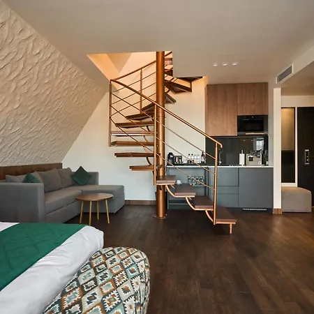Hotel F&b