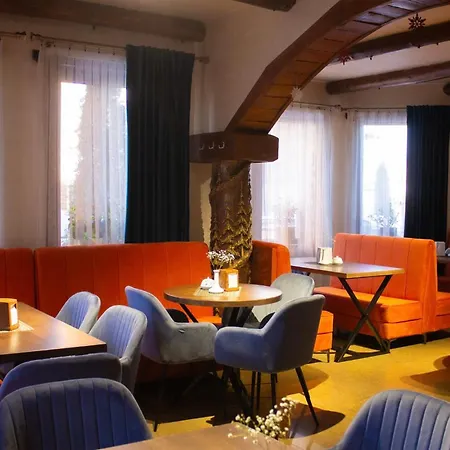 Morishka & Hotel *